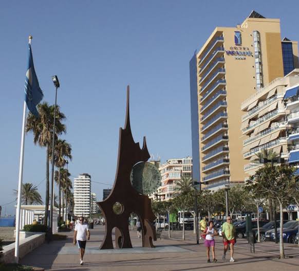 Comprar piso en Los Boliches, Fuengirola: guía completa para compradores en 2026
